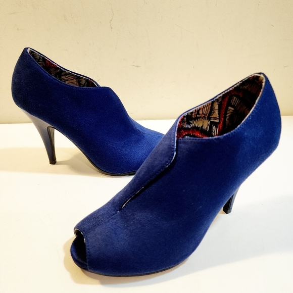 Christian Siriano Elegant Blue Peep-Toe Heels size 6.5 - Picture 1 of 14